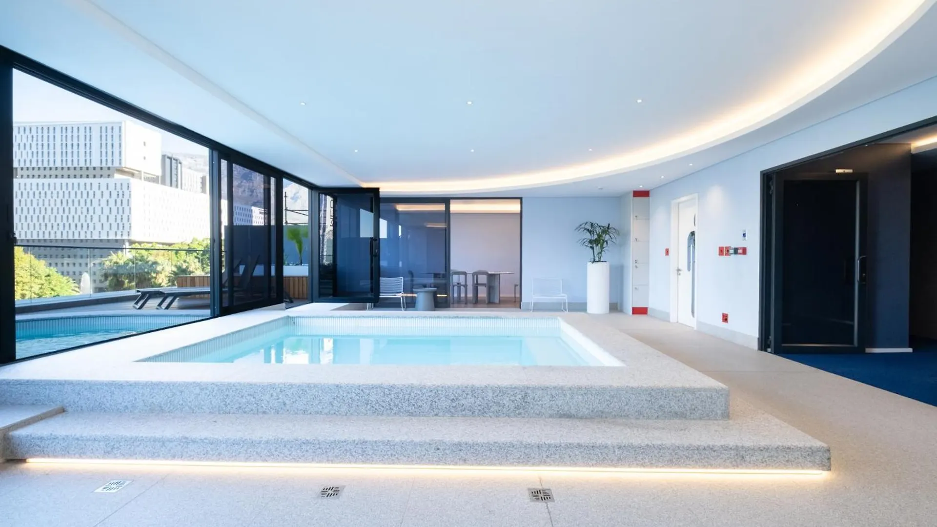 Apartment Ferienwohnung Zeeland Pier - Near Cticc & Va Waterfront - Incl Pool And Fitness Centre Onsite Kapstadt