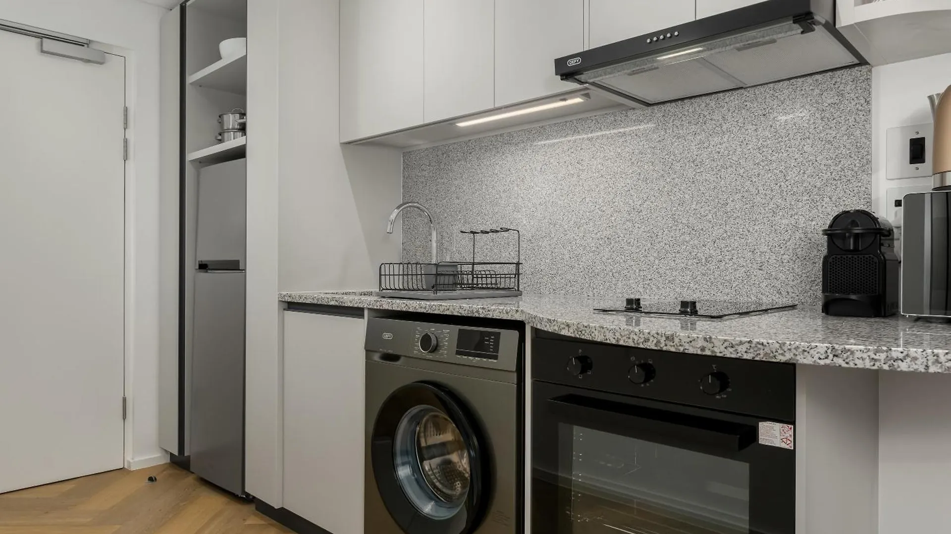 Apartment Ferienwohnung Zeeland Pier - Near Cticc & Va Waterfront - Incl Pool And Fitness Centre Onsite Kapstadt